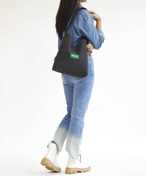 GREEN STUFF（グリーンスタッフ）の「seem full bag 62 - soft quilting black（ショルダーバッグ・レディース・その他・FREE）」の4枚目の写真