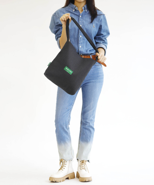 GREEN STUFF（グリーンスタッフ）の「seem full bag 62 - soft quilting black（ショルダーバッグ・レディース・その他・FREE）」の8枚目の写真