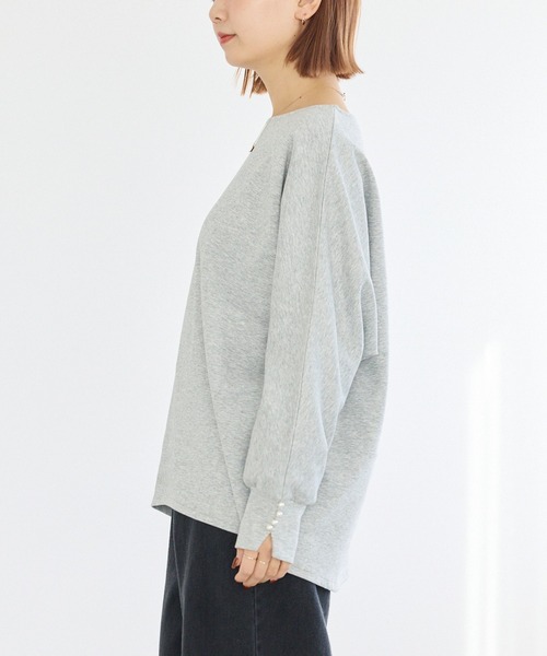 LAVEANGE(ラビアンジェ)の「袖パールコクーンプルオーバー│毎日着たくなる大人のきれいめカットソー/スリットスリーブ/ストレッチ/体型カバー/オフィスカジュアル(Tシャツ/カットソー・レディース・ブラック/オフホワイト/グレー・M/LL/3L/4L/5L)」の7枚目の写真
