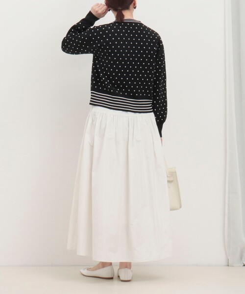 MICO COULIER（ミコクリエ）の「《セットアップ対応》エステルニットドットカーディガン（ニット/セーター・レディース・ライトグレー/ブラック・38）」の7枚目の写真