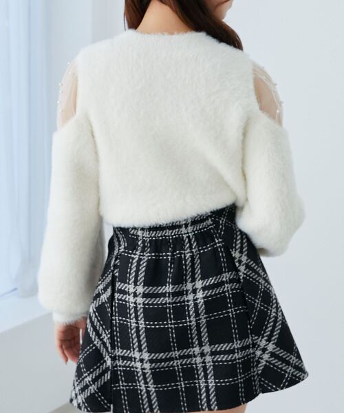 MAJESTIC LEGON（マジェスティックレゴン）の「デコルテオープンシアーショルダーニット（ニット/セーター・レディース・アイボリー/ピンク/ライトグリーン/ライトグレー・MEDIUM）」の11枚目の写真