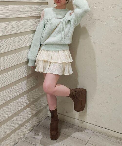 MAJESTIC LEGON（マジェスティックレゴン）の「デコルテオープンシアーショルダーニット（ニット/セーター・レディース・アイボリー/ピンク/ライトグリーン/ライトグレー・MEDIUM）」の16枚目の写真