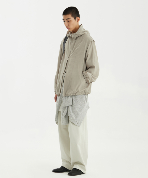 YOUTH(ユース)の「Windbreaker Jacket - Beige(ナイロンジャケット・レディース・その他・S/M/L)」の4枚目の写真