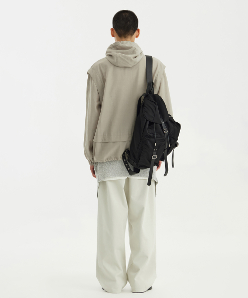 YOUTH(ユース)の「Windbreaker Jacket - Beige(ナイロンジャケット・レディース・その他・S/M/L)」の6枚目の写真