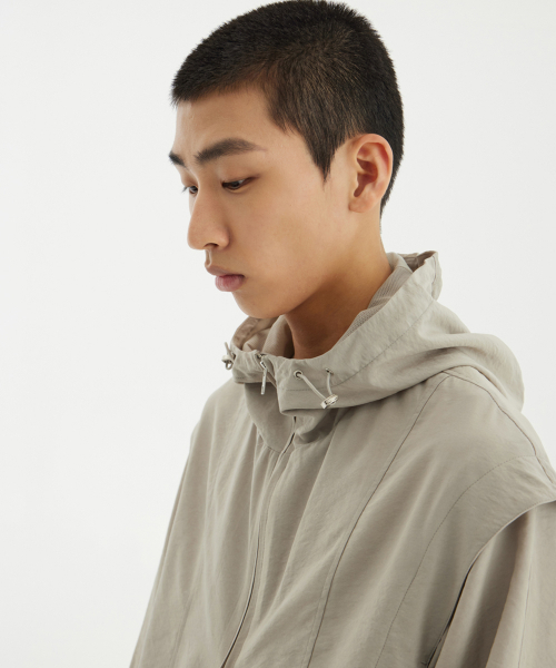 YOUTH(ユース)の「Windbreaker Jacket - Beige(ナイロンジャケット・レディース・その他・S/M/L)」の8枚目の写真