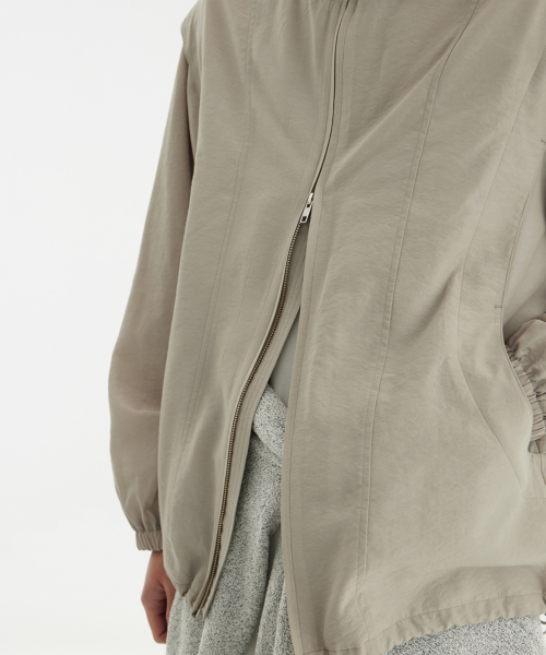 YOUTH(ユース)の「Windbreaker Jacket - Beige(ナイロンジャケット・レディース・その他・S/M/L)」の10枚目の写真