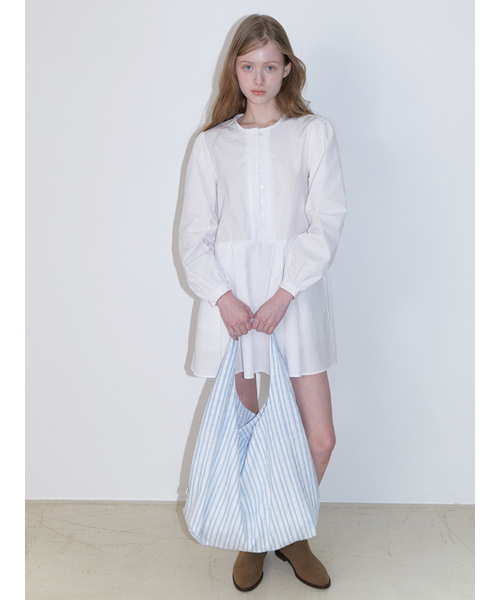KINDABABY(カインダベイビー)の「lace stripe oversized bag - blue(エコバッグ/サブバッグ・レディース・スカイブルー・FREE)」の2枚目の写真