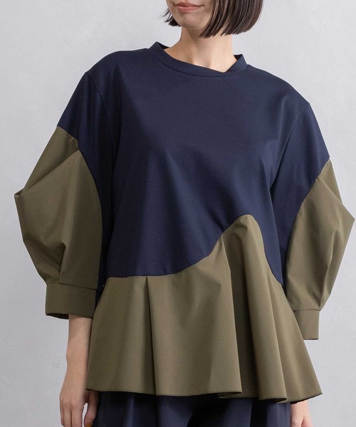 MARECHAL TERRE(マルシャルテル)の「カーブデザインAライントップス(Tシャツ/カットソー・レディース・オフホワイト/ネイビー/ベージュ/ブラック・MEDIUM)」の4枚目の写真