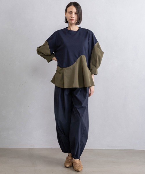 MARECHAL TERRE(マルシャルテル)の「カーブデザインAライントップス(Tシャツ/カットソー・レディース・オフホワイト/ネイビー/ベージュ/ブラック・MEDIUM)」の14枚目の写真