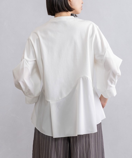 MARECHAL TERRE(マルシャルテル)の「カーブデザインAライントップス(Tシャツ/カットソー・レディース・オフホワイト/ネイビー/ベージュ/ブラック・MEDIUM)」の6枚目の写真