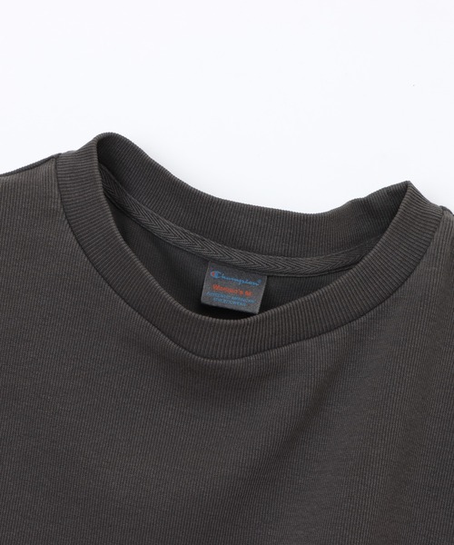 Champion(チャンピオン)の「【Champion/チャンピオン】レディース ショートスリーブTシャツ(Tシャツ/カットソー・レディース・ブラック系その他/ダークブラウン/ロイヤルブルー・LARGE/MEDIUM)」の16枚目の写真