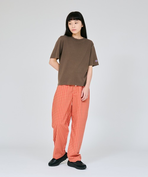 Champion(チャンピオン)の「【Champion/チャンピオン】レディース ショートスリーブTシャツ(Tシャツ/カットソー・レディース・ブラック系その他/ダークブラウン/ロイヤルブルー・LARGE/MEDIUM)」の7枚目の写真