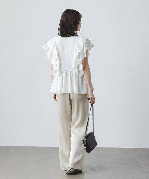 Noble（ノーブル）の「ウォーターエッジフリルブラウス（シャツ/ブラウス・レディース・ブルー/ホワイト/レッド・FREE）」の4枚目の写真