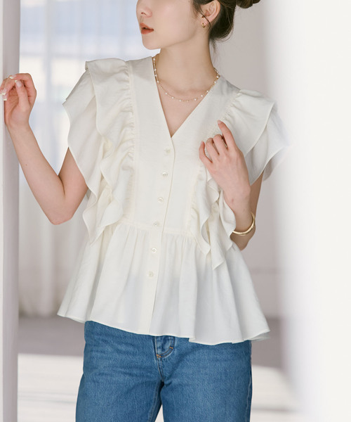 Noble（ノーブル）の「ウォーターエッジフリルブラウス（シャツ/ブラウス・レディース・ブルー/ホワイト/レッド・FREE）」の6枚目の写真