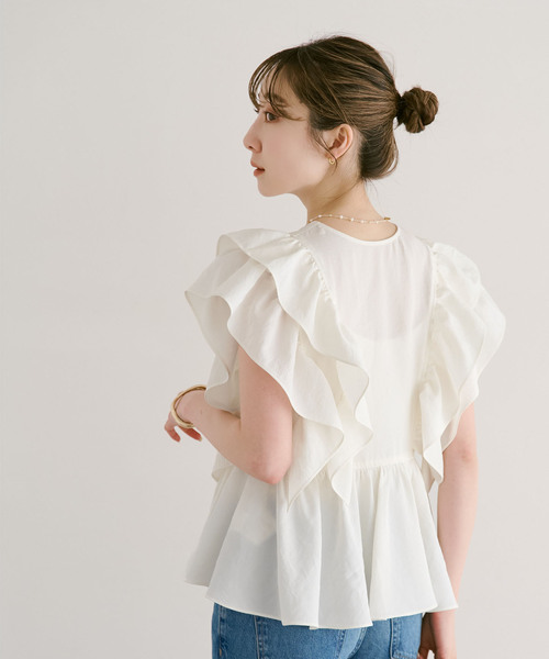 Noble（ノーブル）の「ウォーターエッジフリルブラウス（シャツ/ブラウス・レディース・ブルー/ホワイト/レッド・FREE）」の8枚目の写真