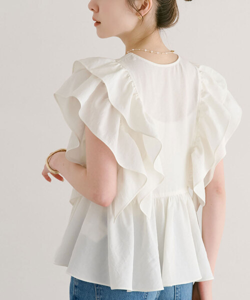 Noble（ノーブル）の「ウォーターエッジフリルブラウス（シャツ/ブラウス・レディース・ブルー/ホワイト/レッド・FREE）」の9枚目の写真