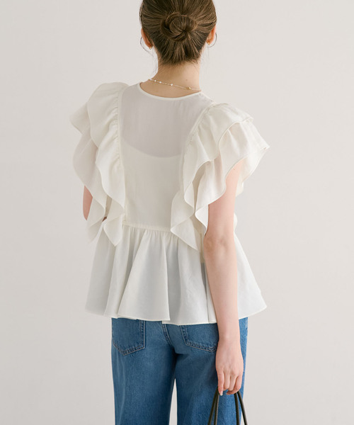 Noble（ノーブル）の「ウォーターエッジフリルブラウス（シャツ/ブラウス・レディース・ブルー/ホワイト/レッド・FREE）」の17枚目の写真