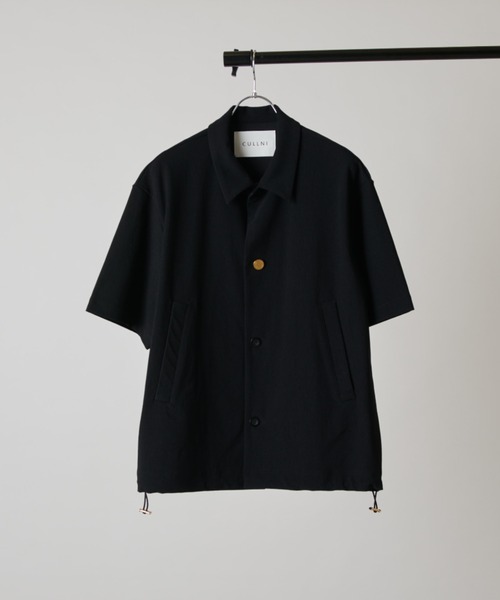 CULLNI(クルニ)の「【CULLNI exclusive for Lui's】半袖コーチシャツブルゾン(シャツ/ブラウス・メンズ・ネイビー/ブラック/チャコールグレー・2/1)」の1枚目の写真