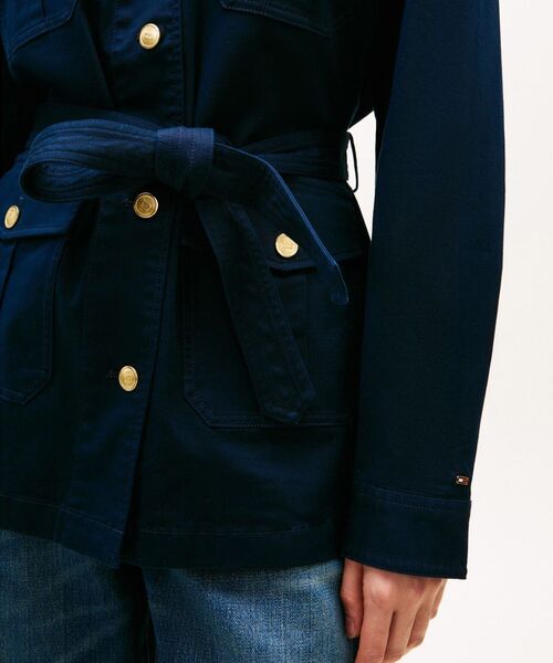 TOMMY HILFIGER(トミーヒルフィガー)の「コットンゴールドボタンフィールドジャケット(テーラードジャケット・レディース・マルチ・X-SMALL/SMALL/MEDIUM)」の4枚目の写真