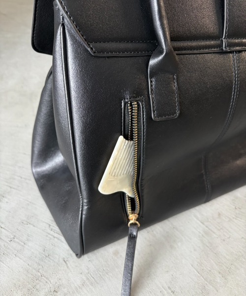 DRWCYS(ドロシーズ)の「ワーカーバックルトートバッグ(トートバッグ・レディース・ブラック・FREE)」の12枚目の写真