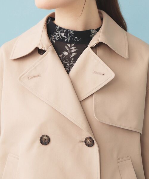 index（インデックス）の「キャンディスリーブショートトレンチコート【洗濯機OK/撥水/防花粉】《5col》（トレンチコート・レディース・サックスブルー系7/ベージュ系7/ナチュラル/ネイビー系5/ブラウン系その他・00）」の11枚目の写真