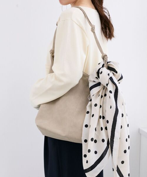 le.coeur blanc（ルクールブラン）の「ドット大判スカーフ（バンダナ/スカーフ・レディース・ホワイト系その他/ブラック系その他・FREE）」の5枚目の写真