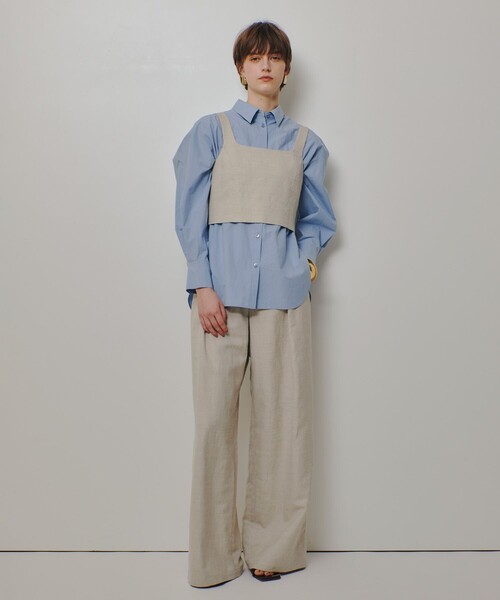 allureville(アルアバイル)の「シャークスキンショートジレ(ベスト・レディース・ベージュ/オフホワイト/ブラック・2)」の14枚目の写真