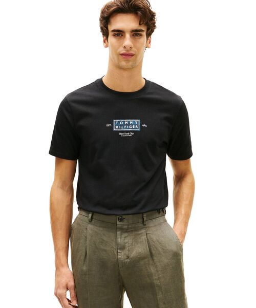 TOMMY HILFIGER(トミーヒルフィガー)の「ヘリテージラベルTシャツ(Tシャツ/カットソー・メンズ・ホワイト/ブラック・X-LARGE/SMALL/MEDIUM/LARGE)」の2枚目の写真