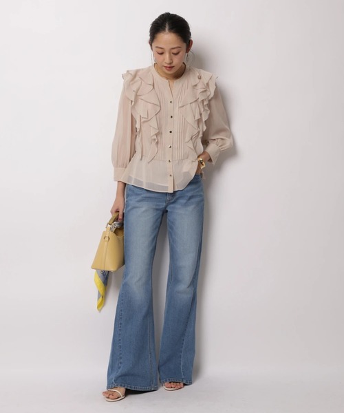 JUSGLITTY（ジャスグリッティー）の「ボウタイフリルショートブラウス（シャツ/ブラウス・レディース・オフホワイト/ピンクベージュ/ライトブルー/ネイビー・2/1）」の13枚目の写真