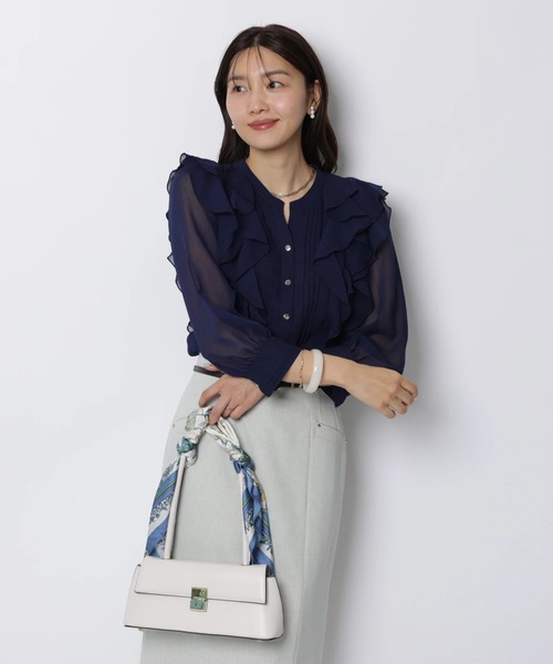 JUSGLITTY（ジャスグリッティー）の「ボウタイフリルショートブラウス（シャツ/ブラウス・レディース・オフホワイト/ピンクベージュ/ライトブルー/ネイビー・2/1）」の17枚目の写真