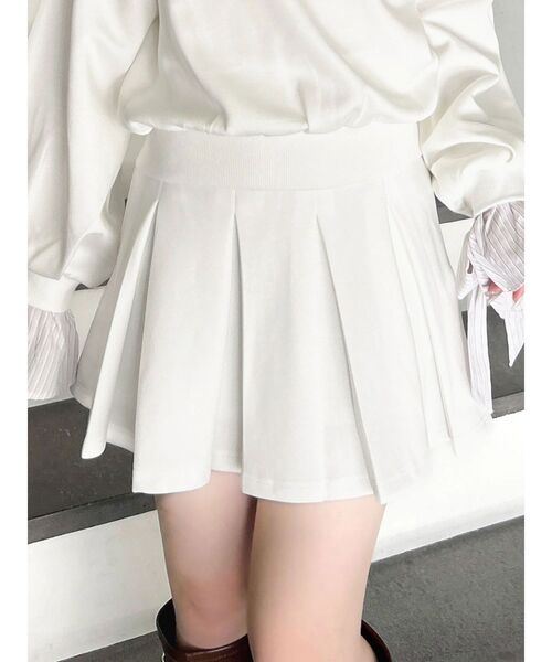 dazzlin（ダズリン）の「ハイウエストカットプリーツミニスカート（スカート・レディース・ネイビー/グレー/オフホワイト・MEDIUM/SMALL）」の2枚目の写真