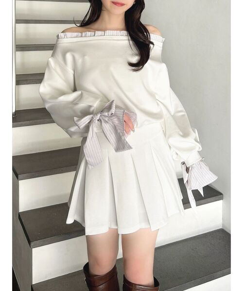 dazzlin（ダズリン）の「ハイウエストカットプリーツミニスカート（スカート・レディース・ネイビー/グレー/オフホワイト・MEDIUM/SMALL）」の14枚目の写真