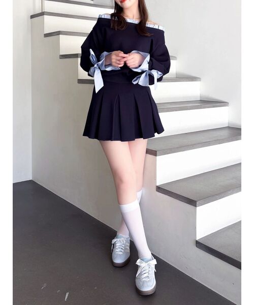 dazzlin（ダズリン）の「ハイウエストカットプリーツミニスカート（スカート・レディース・ネイビー/グレー/オフホワイト・MEDIUM/SMALL）」の16枚目の写真