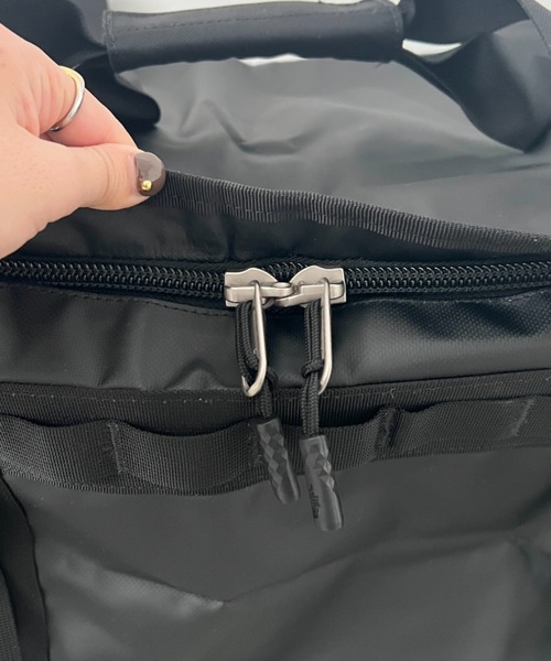THE NORTH FACE（ザノースフェイス）の「【国内未発売】THE NORTH FACE(ザ・ノースフェイス)/2WAY 大容量 71L ダッフルバッグ バックパック リュック ベースキャンプ Mサイズ/BASE CAMP DUFFEL - M（ボストンバッグ・メンズ・ブラック/ネイビー・FREE）」の10枚目の写真
