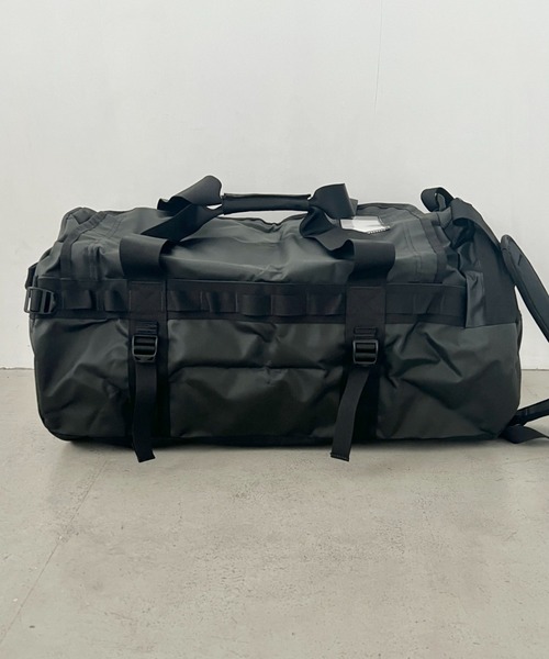 THE NORTH FACE（ザノースフェイス）の「【国内未発売】THE NORTH FACE(ザ・ノースフェイス)/2WAY 大容量 71L ダッフルバッグ バックパック リュック ベースキャンプ Mサイズ/BASE CAMP DUFFEL - M（ボストンバッグ・メンズ・ブラック/ネイビー・FREE）」の6枚目の写真