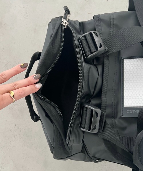 THE NORTH FACE（ザノースフェイス）の「【国内未発売】THE NORTH FACE(ザ・ノースフェイス)/2WAY 大容量 71L ダッフルバッグ バックパック リュック ベースキャンプ Mサイズ/BASE CAMP DUFFEL - M（ボストンバッグ・メンズ・ブラック/ネイビー・FREE）」の14枚目の写真