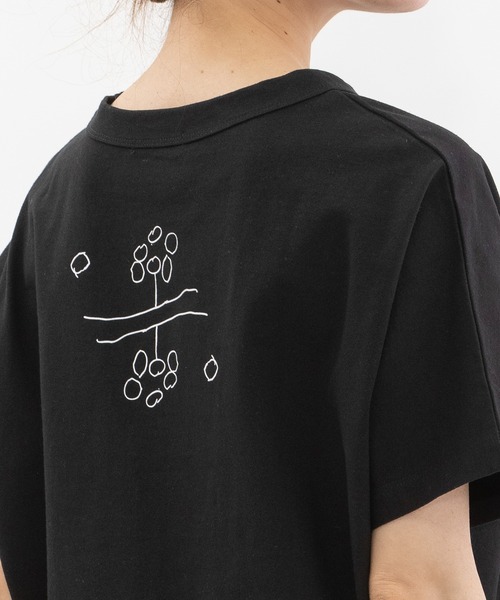 nop de nod(ノップドゥノッド)の「Cloche USコットンらくがきプリントTシャツ(Tシャツ/カットソー・レディース・ピンク/オフホワイト/ブラック・3)」の11枚目の写真