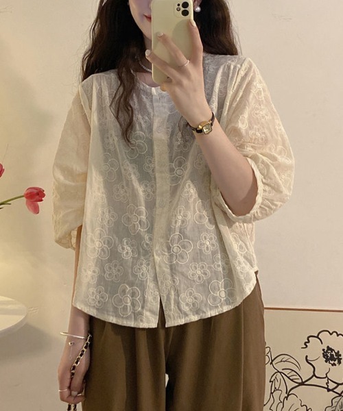 SallyLunn(サリーラン)の「フラワー刺繍シアーブラウス(シャツ/ブラウス・レディース・アイボリー・LARGE/MEDIUM)」の4枚目の写真