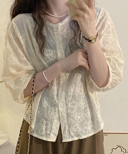 SallyLunn(サリーラン)の「フラワー刺繍シアーブラウス(シャツ/ブラウス・レディース・アイボリー・LARGE/MEDIUM)」の10枚目の写真