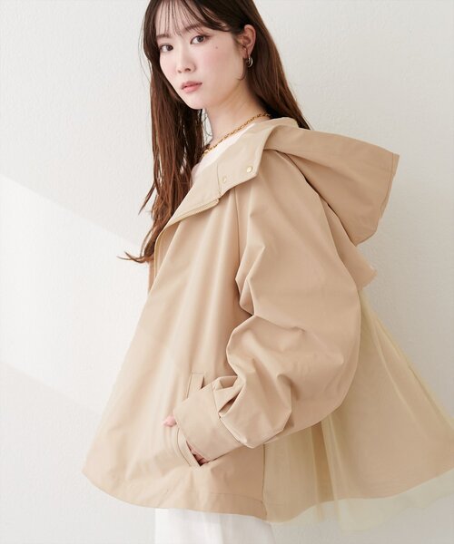 natural couture（ナチュラルクチュール）の「バックチュールペプラムマウンテンパーカージャケット（マウンテンパーカー・レディース・ブラック/アイボリー/ベージュ・FREE）」の3枚目の写真