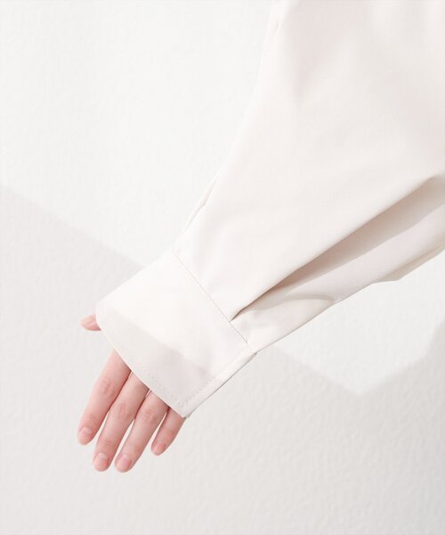 natural couture（ナチュラルクチュール）の「バックチュールペプラムマウンテンパーカージャケット（マウンテンパーカー・レディース・ブラック/アイボリー/ベージュ・FREE）」の7枚目の写真