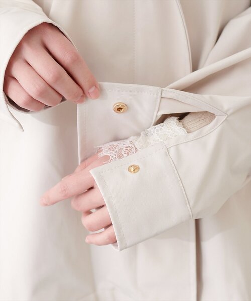 natural couture（ナチュラルクチュール）の「バックチュールペプラムマウンテンパーカージャケット（マウンテンパーカー・レディース・ブラック/アイボリー/ベージュ・FREE）」の8枚目の写真