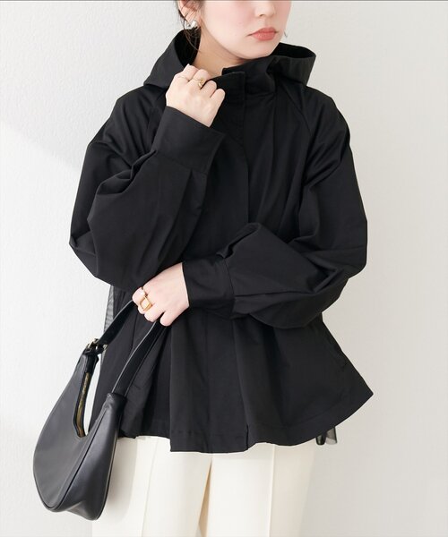 natural couture（ナチュラルクチュール）の「バックチュールペプラムマウンテンパーカージャケット（マウンテンパーカー・レディース・ブラック/アイボリー/ベージュ・FREE）」の12枚目の写真