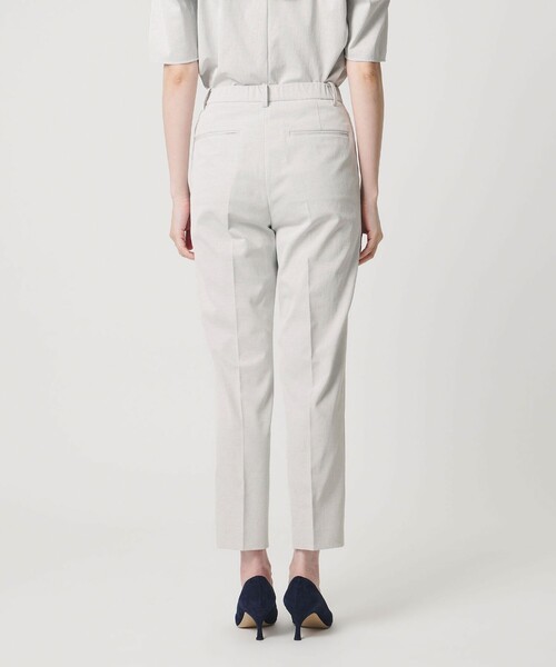 UNITED ARROWS(ユナイテッドアローズ)の「RIRANCHA ツイル スリムパンツ ‐ウォッシャブル‐(スラックス・レディース・ネイビー/ライトブルー/ライトグレー・36/40/38/34)」の14枚目の写真