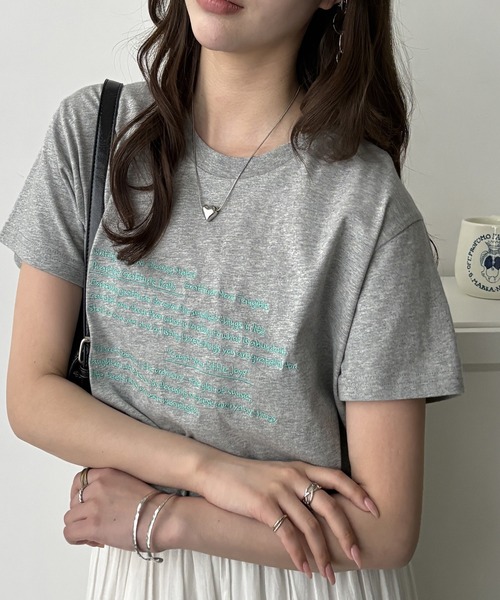 GeeRA（ジーラ）の「綿100％刺繍ロゴＴシャツ（Tシャツ/カットソー・レディース・チャコール/オフホワイト/杢グレー・MEDIUM）」の13枚目の写真