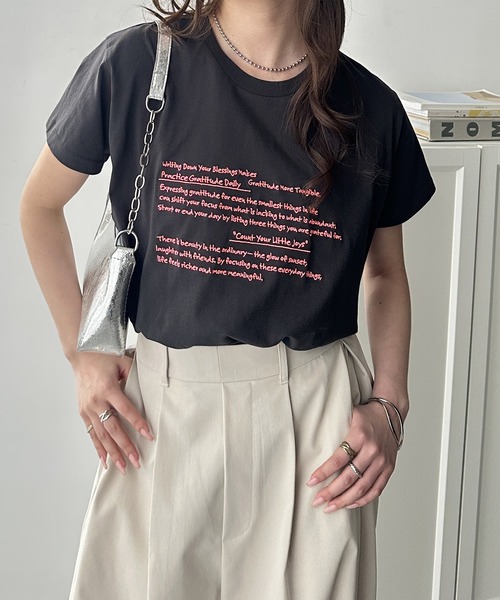 GeeRA（ジーラ）の「綿100％刺繍ロゴＴシャツ（Tシャツ/カットソー・レディース・チャコール/オフホワイト/杢グレー・MEDIUM）」の9枚目の写真
