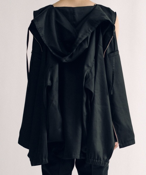 KEISUKEYOSHIDA(ケイスケヨシダ)の「Light Hoodie (sleeveless lining)(パーカー・レディース・ブラック・FREE)」の16枚目の写真