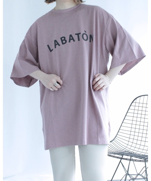 amini(アミニ)の「ロゴビッグワイドTシャツ(Tシャツ/カットソー・レディース・ブラック/ピンク/オフホワイト・MEDIUM)」の3枚目の写真