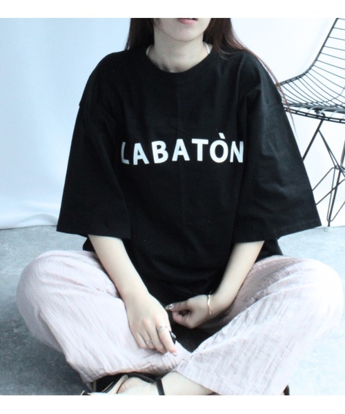 amini(アミニ)の「ロゴビッグワイドTシャツ(Tシャツ/カットソー・レディース・ブラック/ピンク/オフホワイト・MEDIUM)」の5枚目の写真