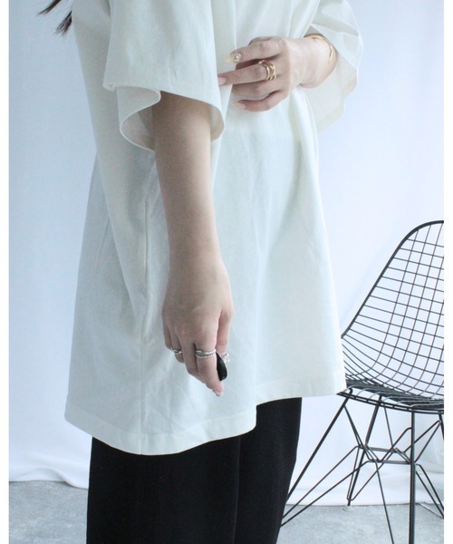 amini(アミニ)の「ロゴビッグワイドTシャツ(Tシャツ/カットソー・レディース・ブラック/ピンク/オフホワイト・MEDIUM)」の7枚目の写真